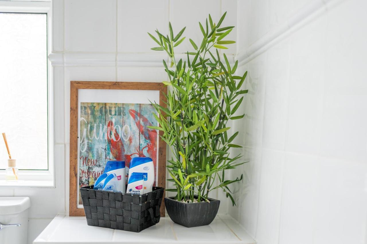 The Ella Fitzgerald - Modern 2 Bedroom Apartment, Super Close To City Centre Cardiff Bagian luar foto