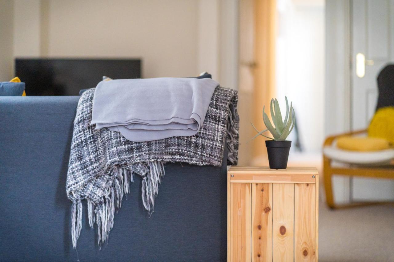 The Ella Fitzgerald - Modern 2 Bedroom Apartment, Super Close To City Centre Cardiff Bagian luar foto
