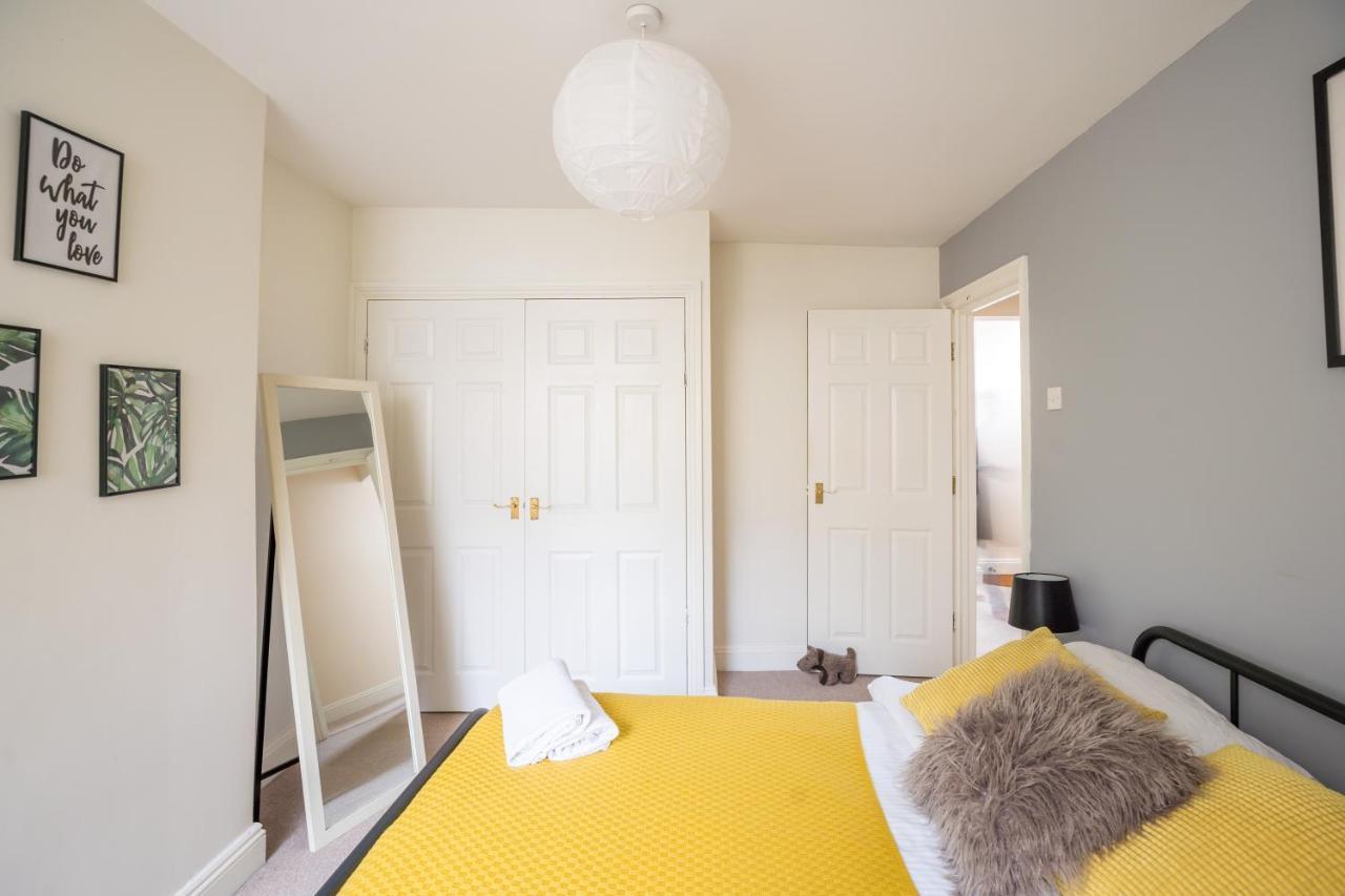 The Ella Fitzgerald - Modern 2 Bedroom Apartment, Super Close To City Centre Cardiff Bagian luar foto