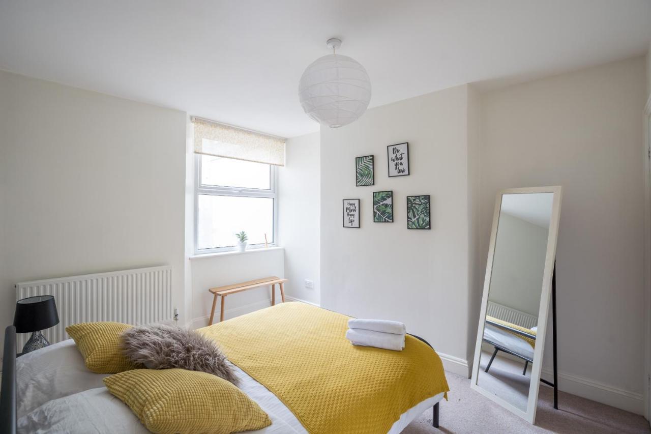 The Ella Fitzgerald - Modern 2 Bedroom Apartment, Super Close To City Centre Cardiff Bagian luar foto