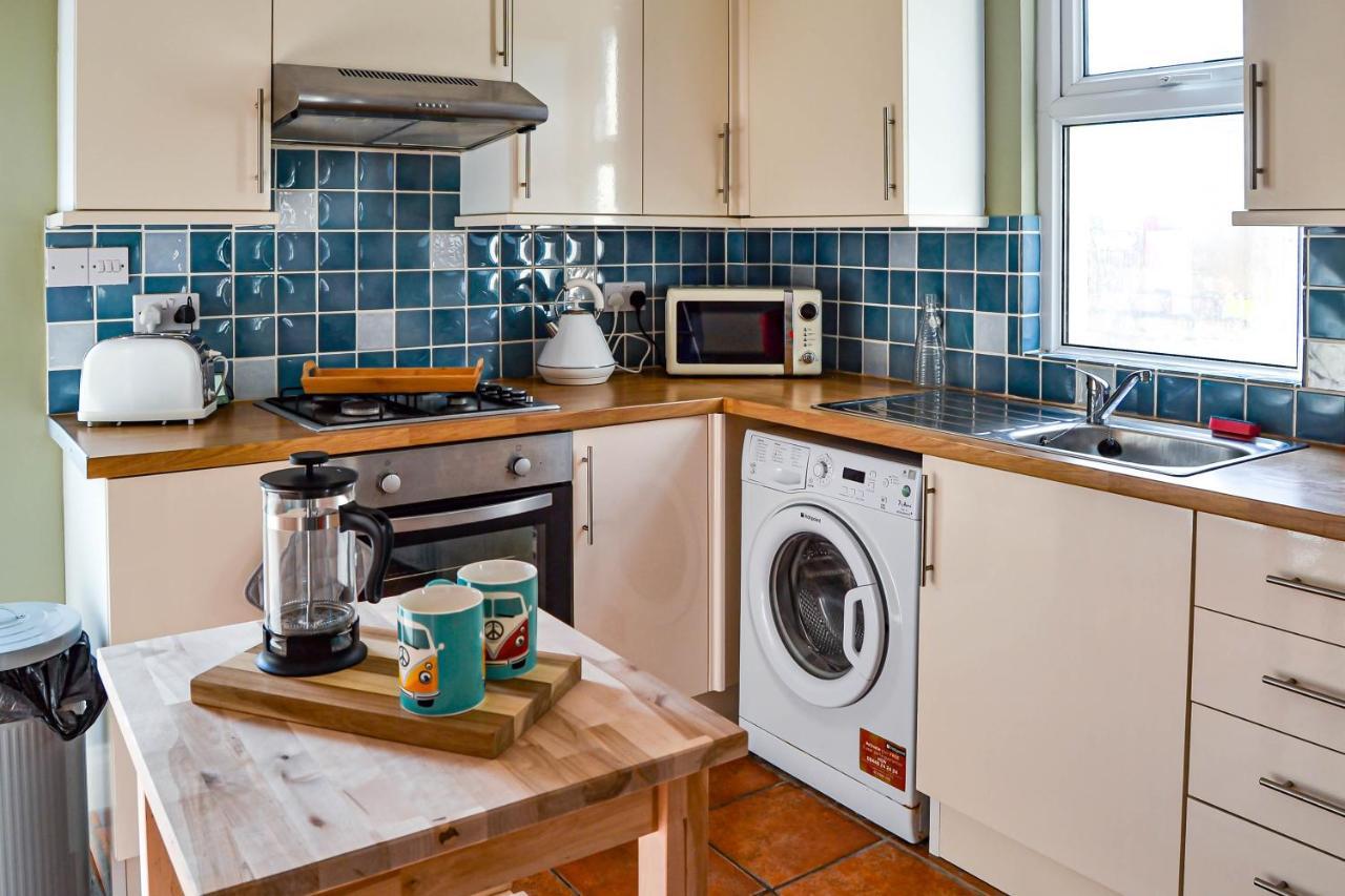 The Ella Fitzgerald - Modern 2 Bedroom Apartment, Super Close To City Centre Cardiff Bagian luar foto